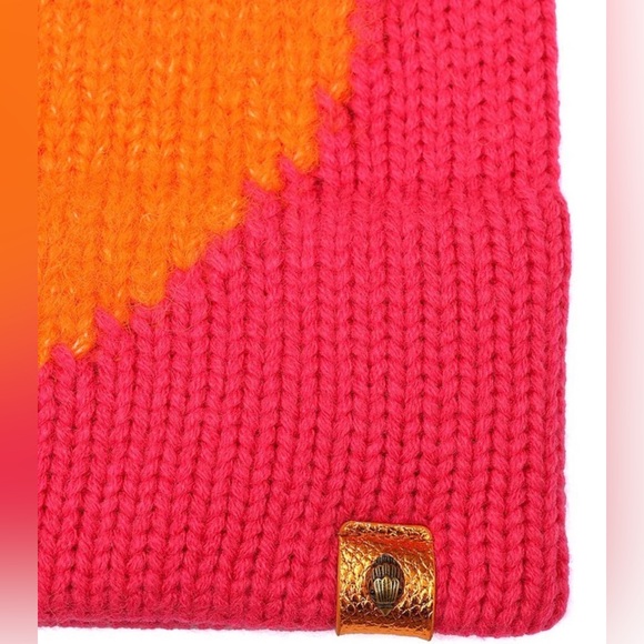 Kurt Geiger Fuzzy Heart Beanie - Picture 4 of 7